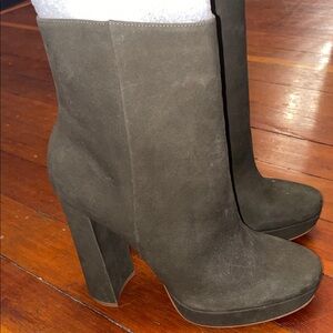 Steve Madden Olive Heeled Boots